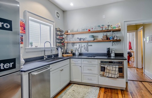Wilmington Cottage | Charming Historic Empie-Possion Cottage