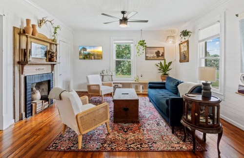 Hurdle Mills House | Charming historic farm house