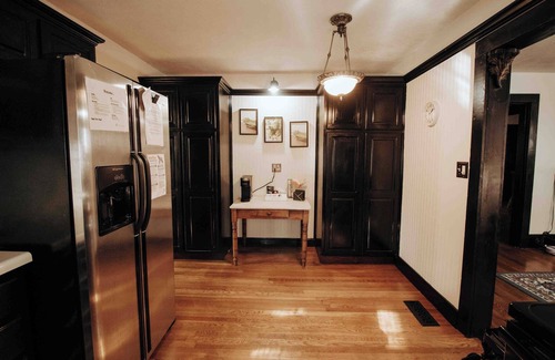 Sevierville Ski Chalet | Charming historic house with 3 Bedrooms. Minutes from Dollywood!