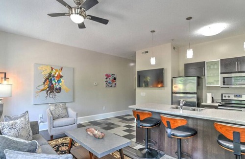 Asheville Condo | Charming Historic King James Building Unit #5