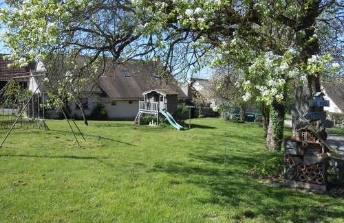 Saint-Georges-du-Rosay House | charming house, close farm