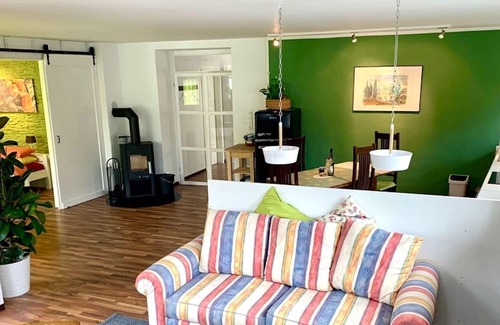 Roes Apartment | Charming holiday home in Roes with a balcony