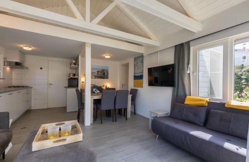 Oostkapelle House | Charming holiday home in Oostkapelle close to the beach and forest