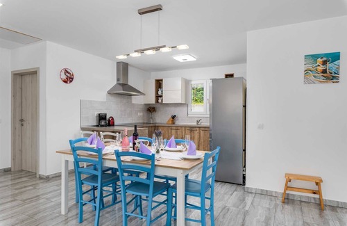 Gabonjin Villa | Charming holiday house Aurora with private pool