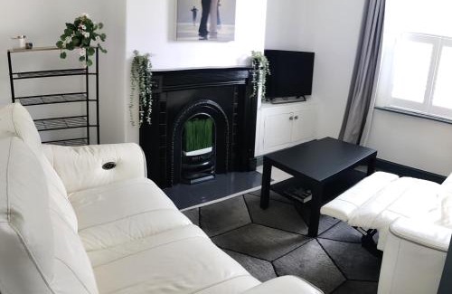 Beverley House | Charming home in Beverley