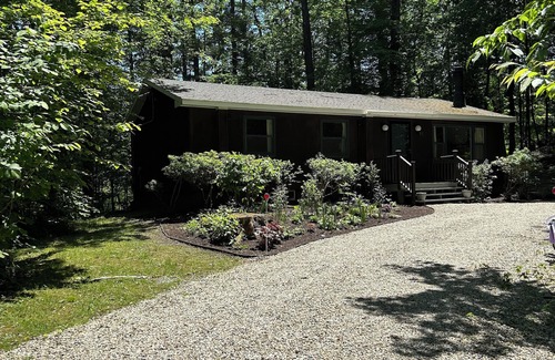 Glendale House | Charming home in private Beachwood Community on Lake Mahkeenac, Stockbridge