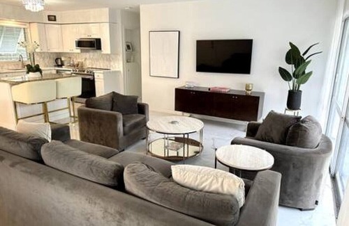 Parker Ridge House | Charming Home near Shops & Beach