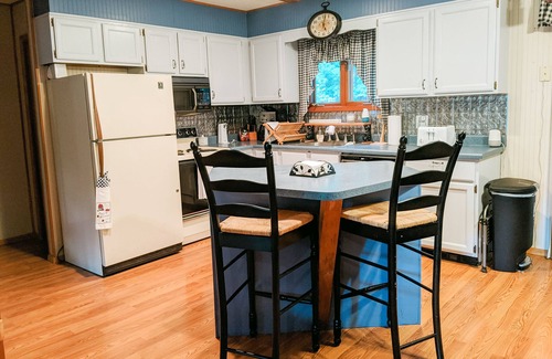Hamlin House | Charming Home Near Amenities in Award Winning Four Season Community, The Hideout