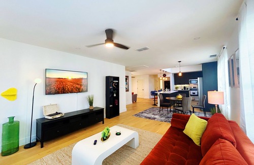 Cherrywood House | Charming Home Near Downtown & SXSW Hotspots