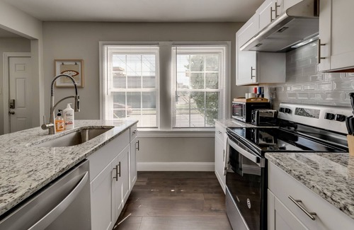 Oak Cliff House | Charming Home Perfect for Business /Leisure Travel View calendar