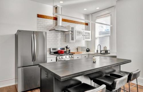 Cherokee Triangle Apartment | Charming Home Steps from Louisville Best Spots