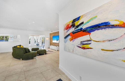 Biscayne Park House | Charming Home with Pool in Biscayne Park