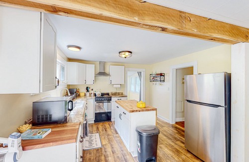 Weaverville House | Charming homes with a fireplace, grill, deck, & washer/dryer - near Asheville