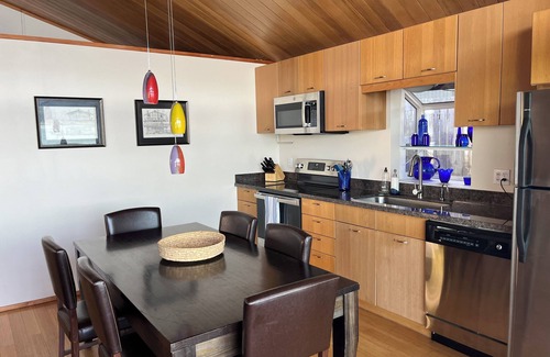 Belfair Cabin | Charming Hood Canal waterfront cabin