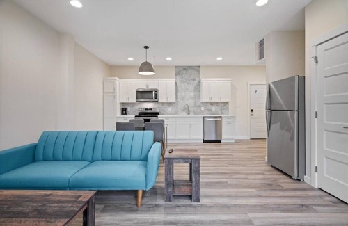 Evansville Apartment | Charming hotel suite in enchanting Evansville with AC, WiFi & parking