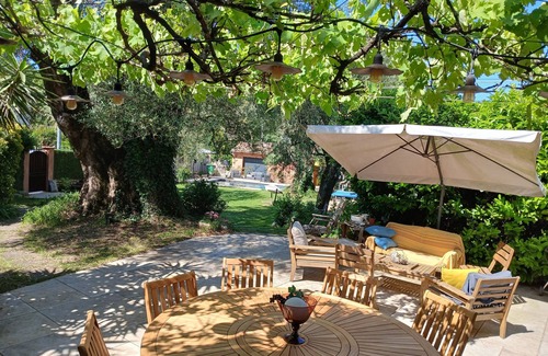 Les Maillans House | Charming house with saltwater pool and ancient olive trees (4 double beds 2 bathrooms 3WC)