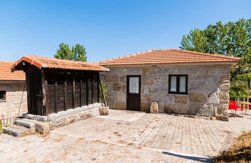 Castelo de Paiva House | Charming House Fornos + Pool