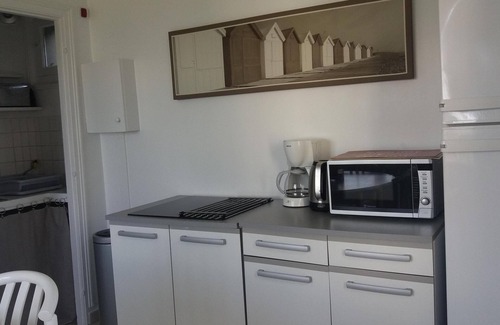 Longueil House | Charming house in a scenery garden, sea sight