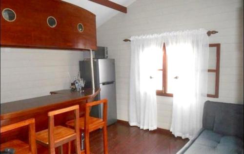 Albion House | Charming House in Albion with Shared Pool