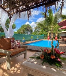 Albion House | Charming House in Albion with Shared Pool