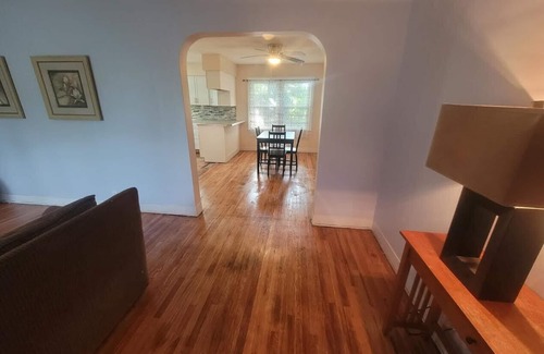 New Albany House | Charming house in the heart of New Albany close to downtown Louisville!