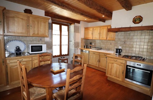 Thiezac Cottage | Charming House in Thiézac: Mountain Views, Near Super-Lioran, 3BR, Garden, Fireplace, WiFi
