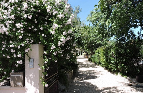 Beaulieu Villa | Charming house, Large swimming pool, landscaped garden, sunny, quiet, near beach