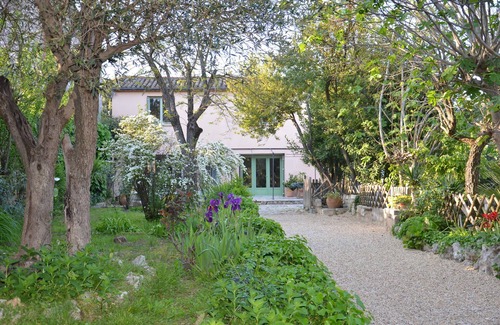 Beaulieu Villa | Charming house, Large swimming pool, landscaped garden, sunny, quiet, near beach
