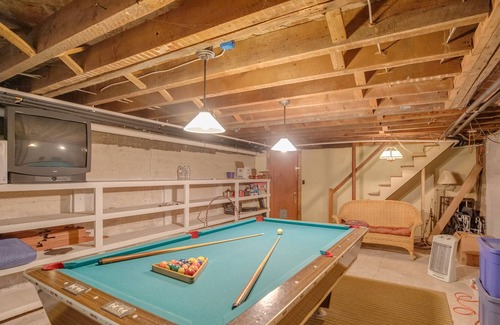 Bethlehem Cottage | Charming House on Main Street! 3 Bed/3 Bath!