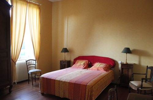 Saint-Macaire House | Charming house St Macaire: swimming pool and garden - 8 people