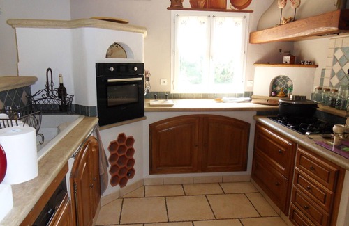 Saint-Didier House | Charming house with pool in village character. Calm, relaxation, tradition