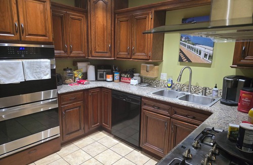 Lea Manor House | Charming house with easy access to the highway and shopping. Quit neighborhood