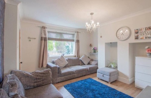 Doncaster House | Charming house with WiFi in delightful Doncaster