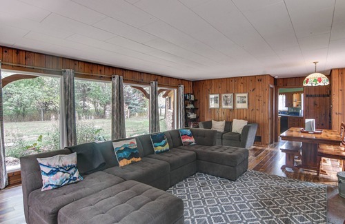 Idaho Springs House | Charming Idaho Springs Retreat on Chicago Creek!