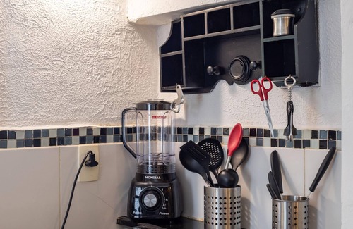 Santa Teresa Apartment | Charming in Santa Teresa for Couples Jm301 Z5