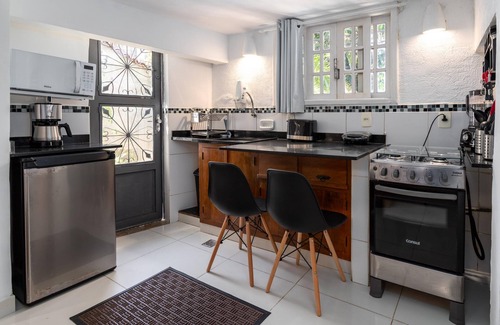 Santa Teresa Apartment | Charming in Santa Teresa for Couples Jm301 Z5