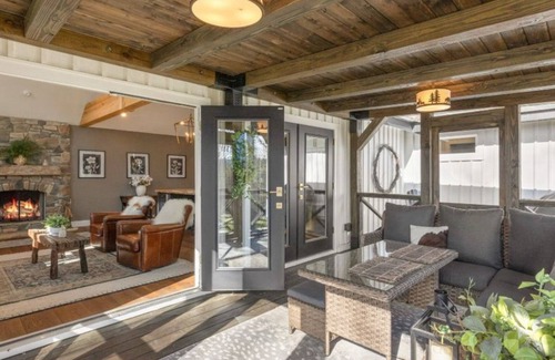 Mirror Lake House | Charming In Town Cottage-2 Fireplaces