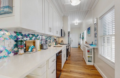 Old Town Cottage | Charming island cottage with sunny patio, modern kitchen, AC & dog friendly yard