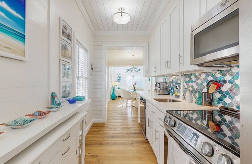 Old Town Cottage | Charming island cottage with sunny patio, modern kitchen, AC & dog friendly yard
