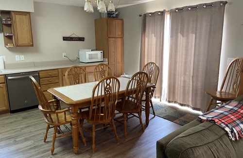 Burkesville Ski Chalet | Charming 'J's Chalet' @ Dale Hollow Lake (Sulphur Creek Marina)