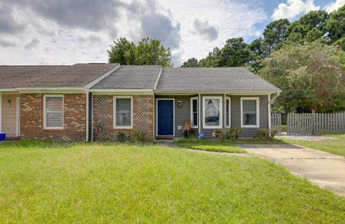 Piney Green House | Charming Jacksonville Abode with Patio!