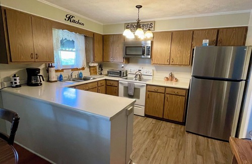 Jefferson City House | Charming Jefferson City Retreat