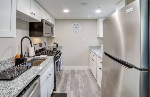 Bass Lake Apartment | Charming Knox Vacation Rental Near Bass Lake!