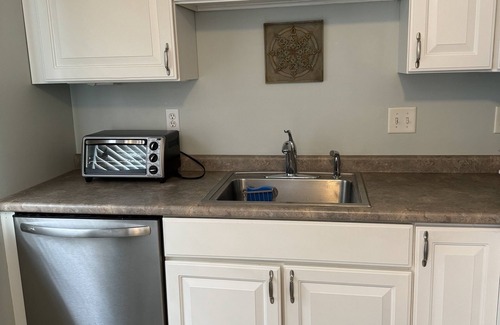 Locke Lake Colony House | Charming Lake Community Bungaloo. Comfortable living with 86 inch tv!