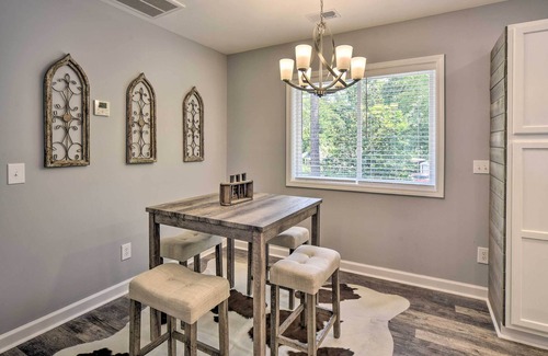 Manning House | Charming Lake Marion Getaway Near Outdoor Fun