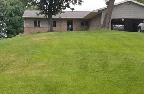 Alexandria House | Charming lakefront home located in Alexandria on Lake Burgen.