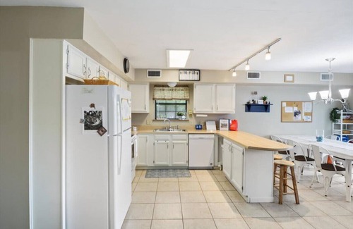 Rocky Mount House | Charming Lakefront Home with Private Dock