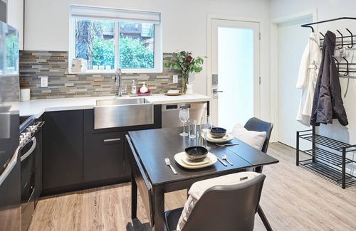 Dunbar House | Charming laneway house: 750 square feet, 2 bedroomnNo cleaning fees.