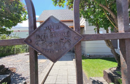 Butte House | Charming little uptown house