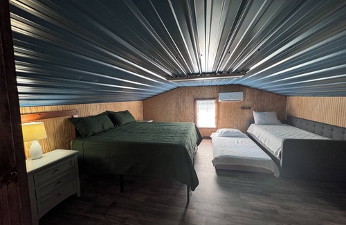 Belhaven Cabin | Charming lodge tucked in the woods of Hyde County
